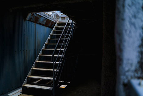 廃墟風駐車場跡地